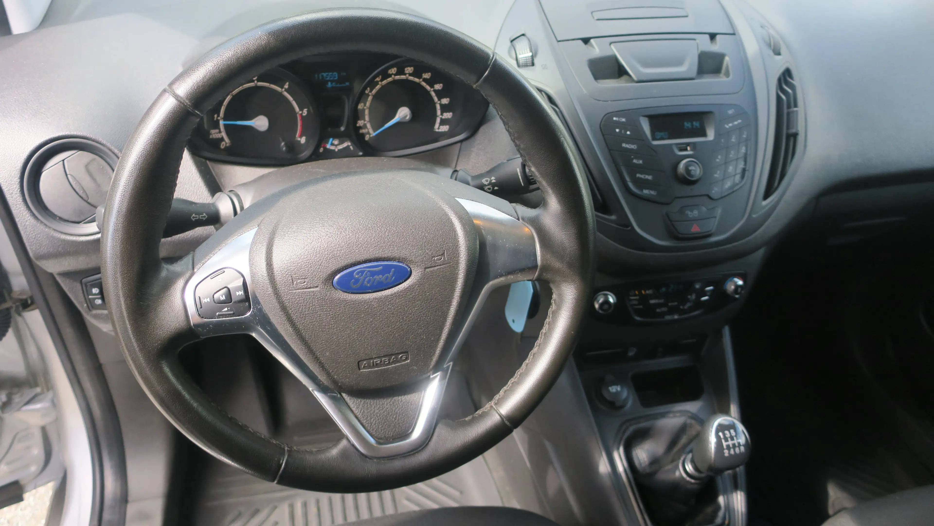 Ford Transit Courier 1.5 TDCi Ambiente (EU6.2) "Netto 8000euro" — photo 9