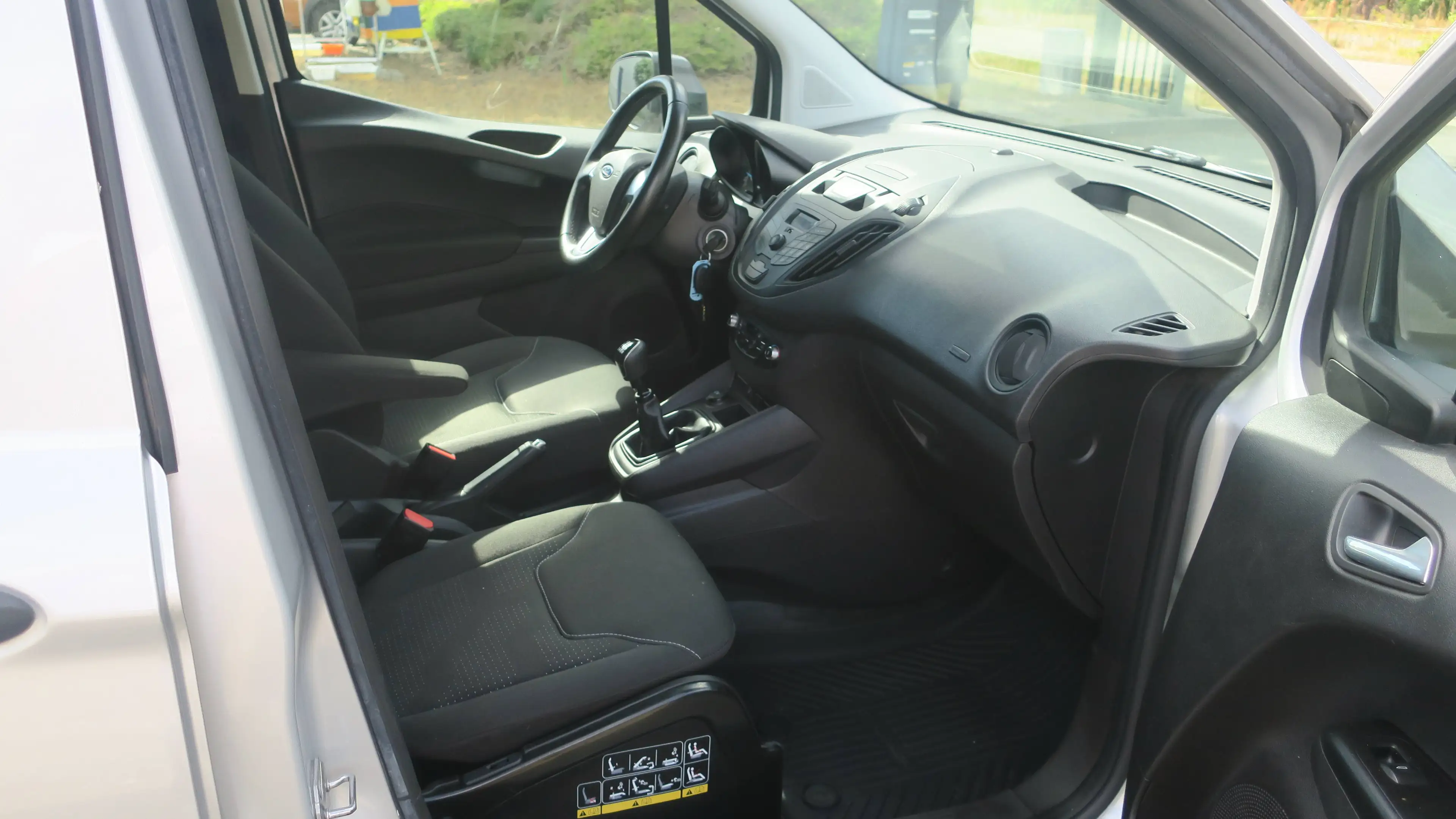 Ford Transit Courier 1.5 TDCi Ambiente (EU6.2) "Netto 8000euro" — photo 11