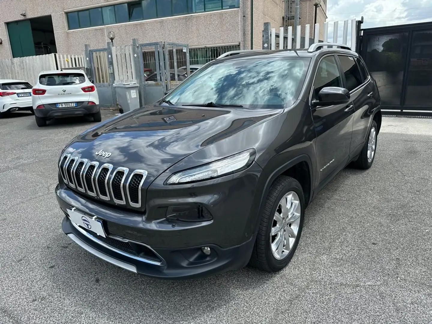 Jeep Cherokee 2.2 Mjt II 4WD Active Drive I Limited Grigio - 1