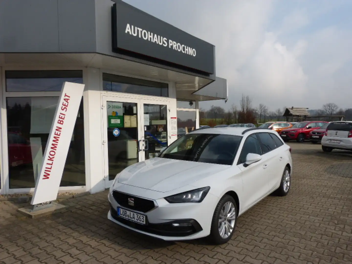 SEAT Style SEAT LEON Sportstourer 1.5 116PS Alb - 1