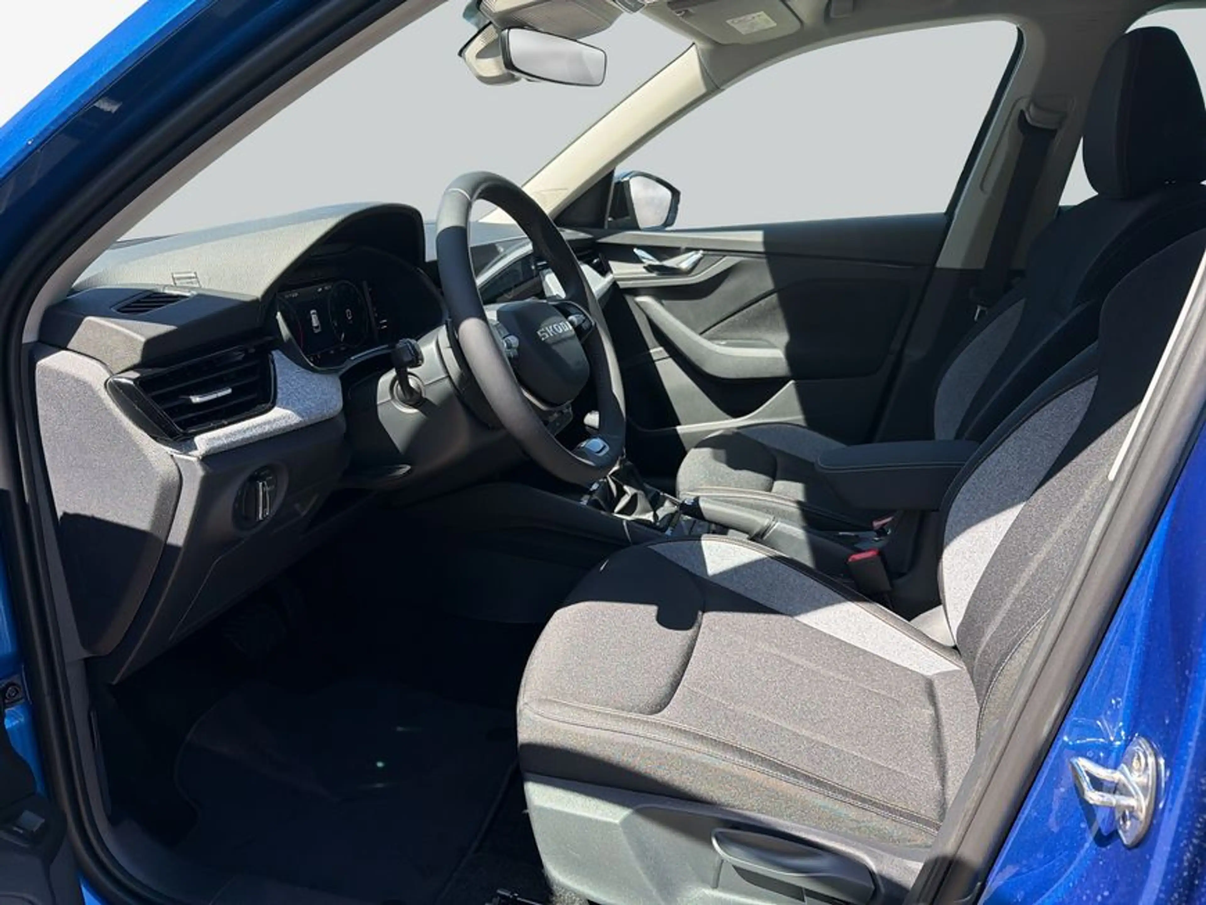 Skoda Kamiq 1.0 TSI DSG Balance NAVI LED RFK PLA — photo 10