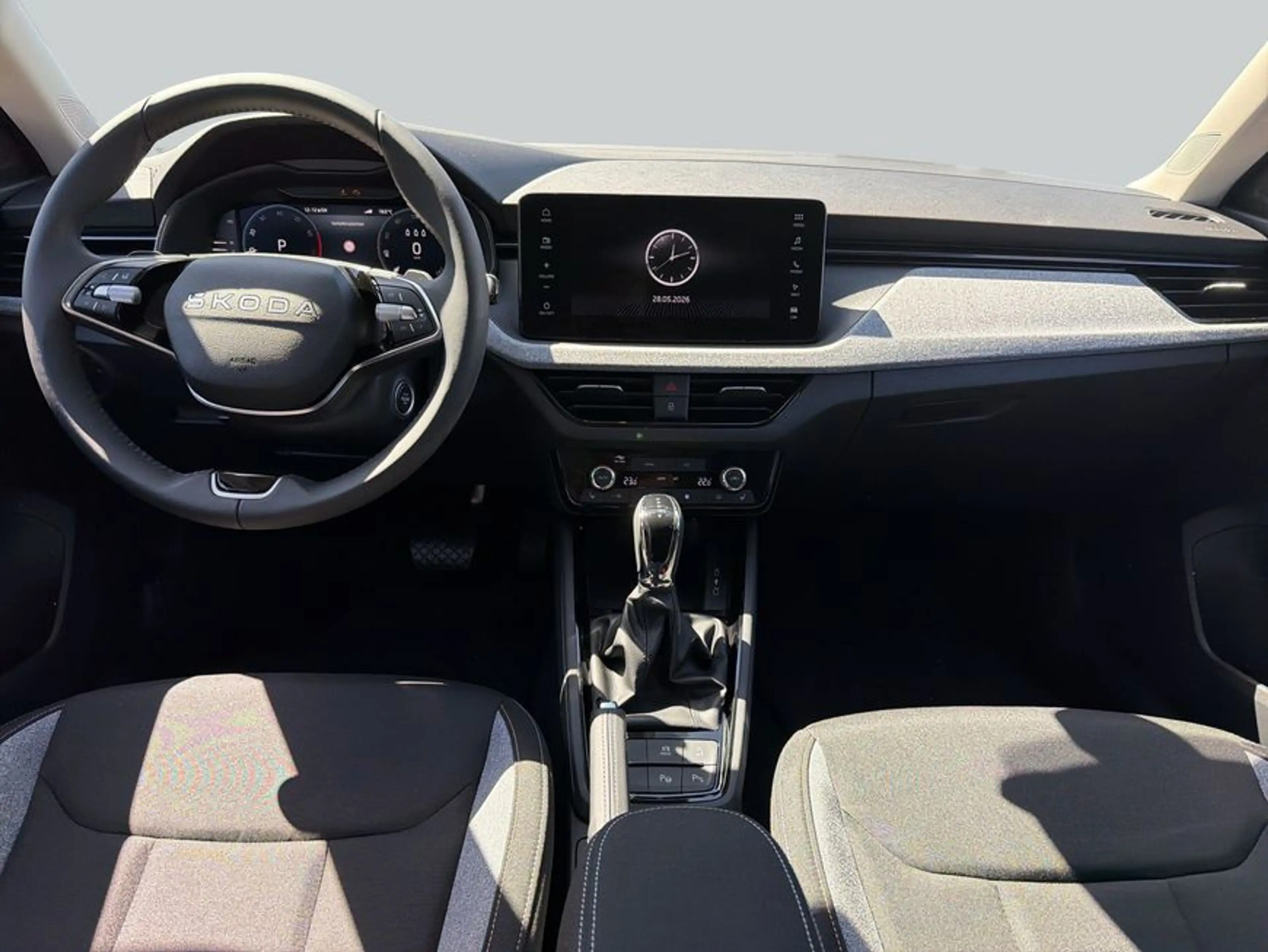 Skoda Kamiq 1.0 TSI DSG Balance NAVI LED RFK PLA — photo 14