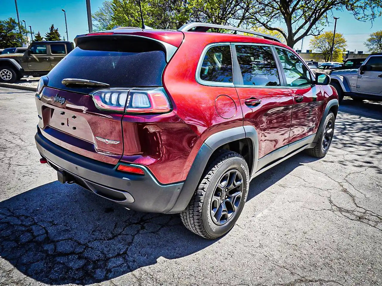 Jeep Cherokee снимка Jeep Cherokee