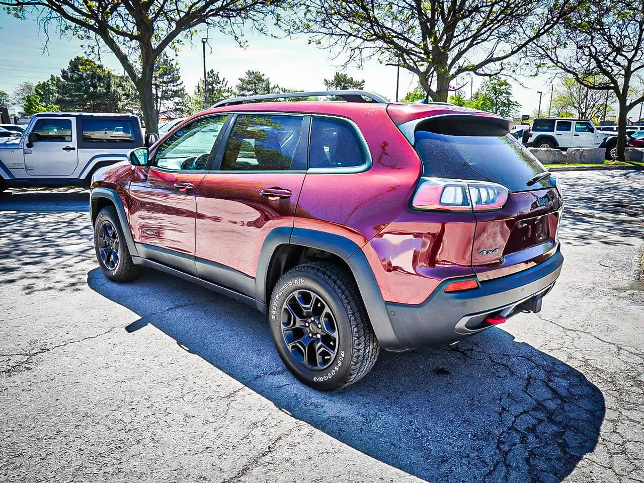 Jeep Cherokee снимка Jeep Cherokee