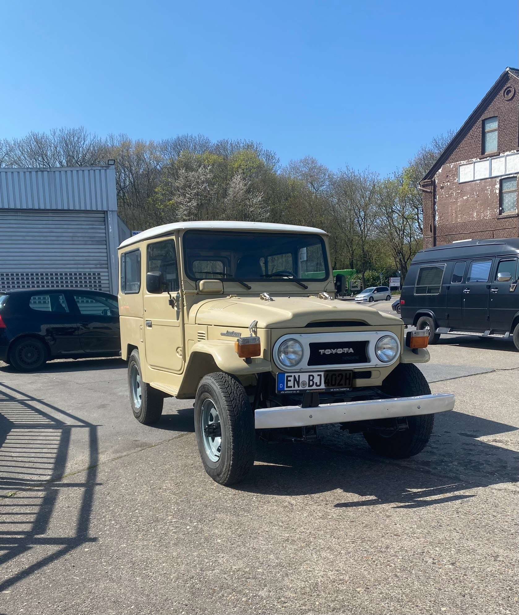 Second hand Toyota Land Cruiser 
