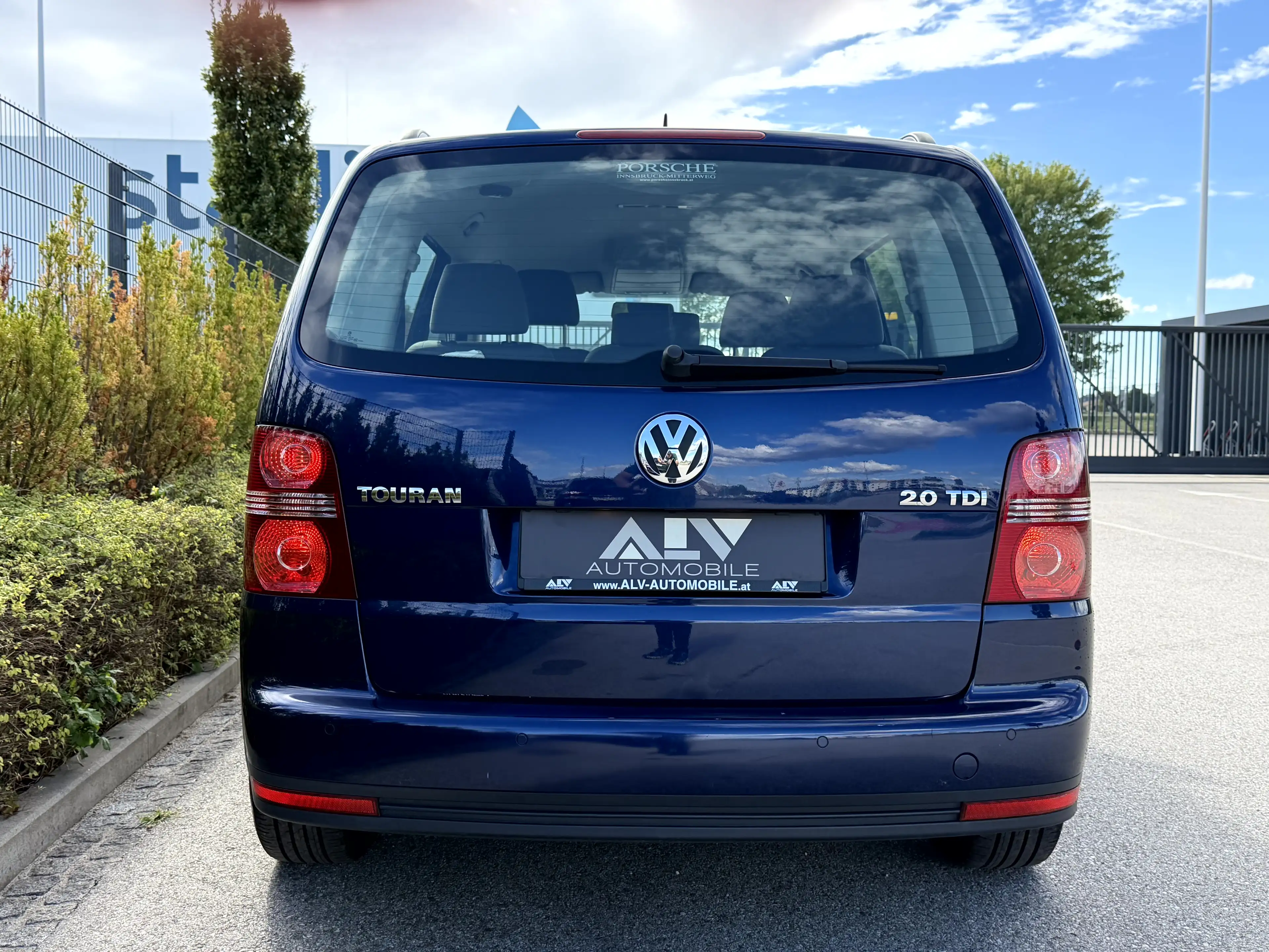 Volkswagen Touran Trendline 2,0 TDI DSG Automatik Xenon 1.Besitz! — photo 6