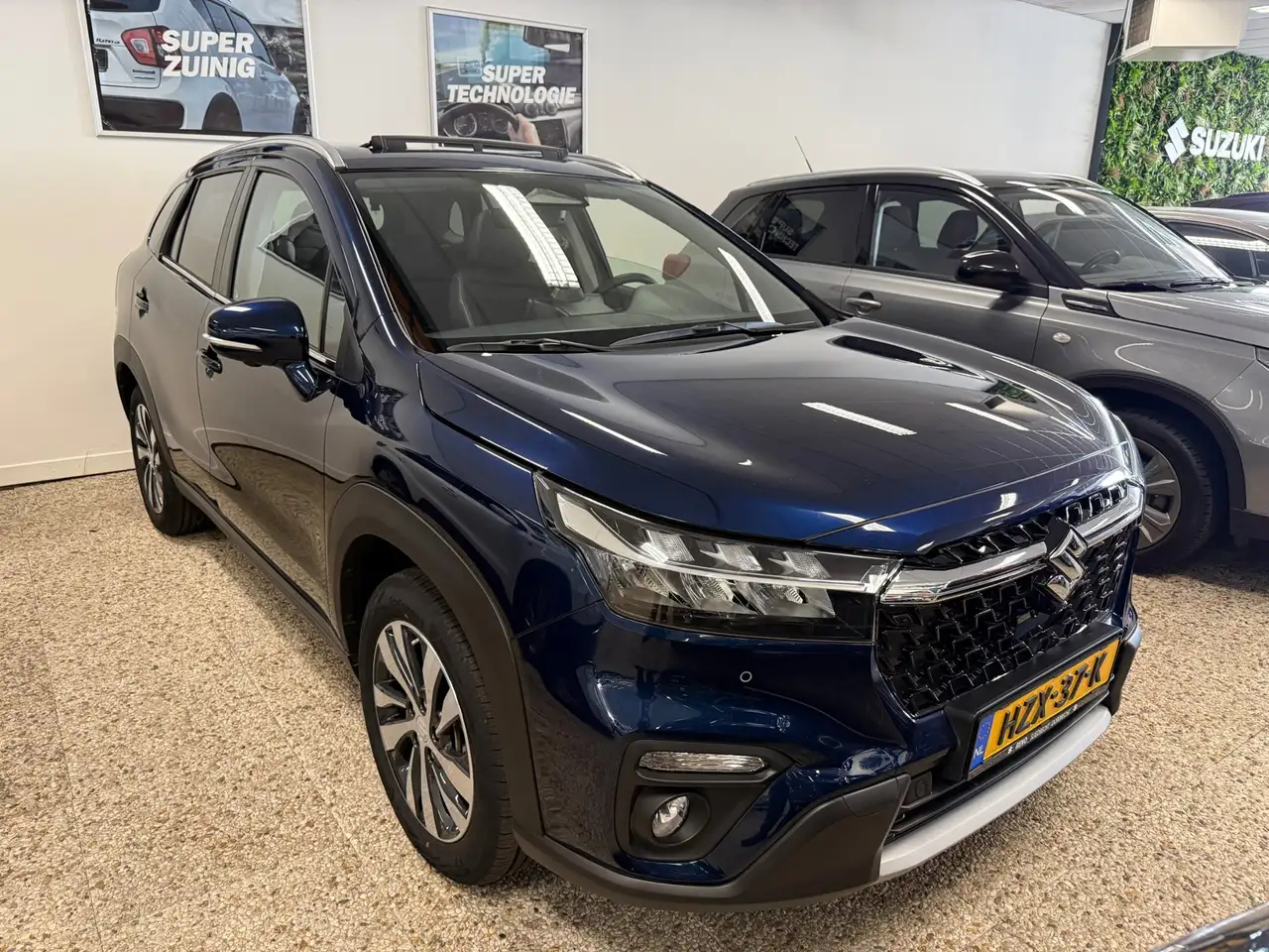 Suzuki S-Cross 2025