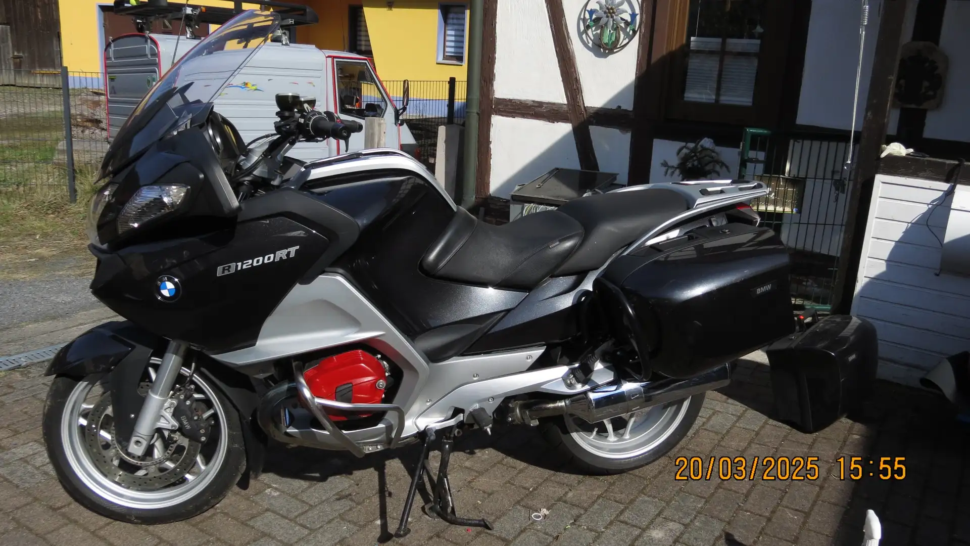 BMW R 1200 RT wenig KM, Reifen Batterie neu, viel Zubehör Brown - 1