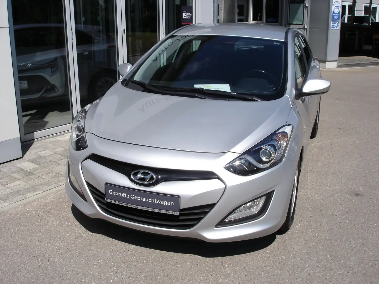 Hyundai i30 1.4 Fifa World Cup Edition Silber - 2