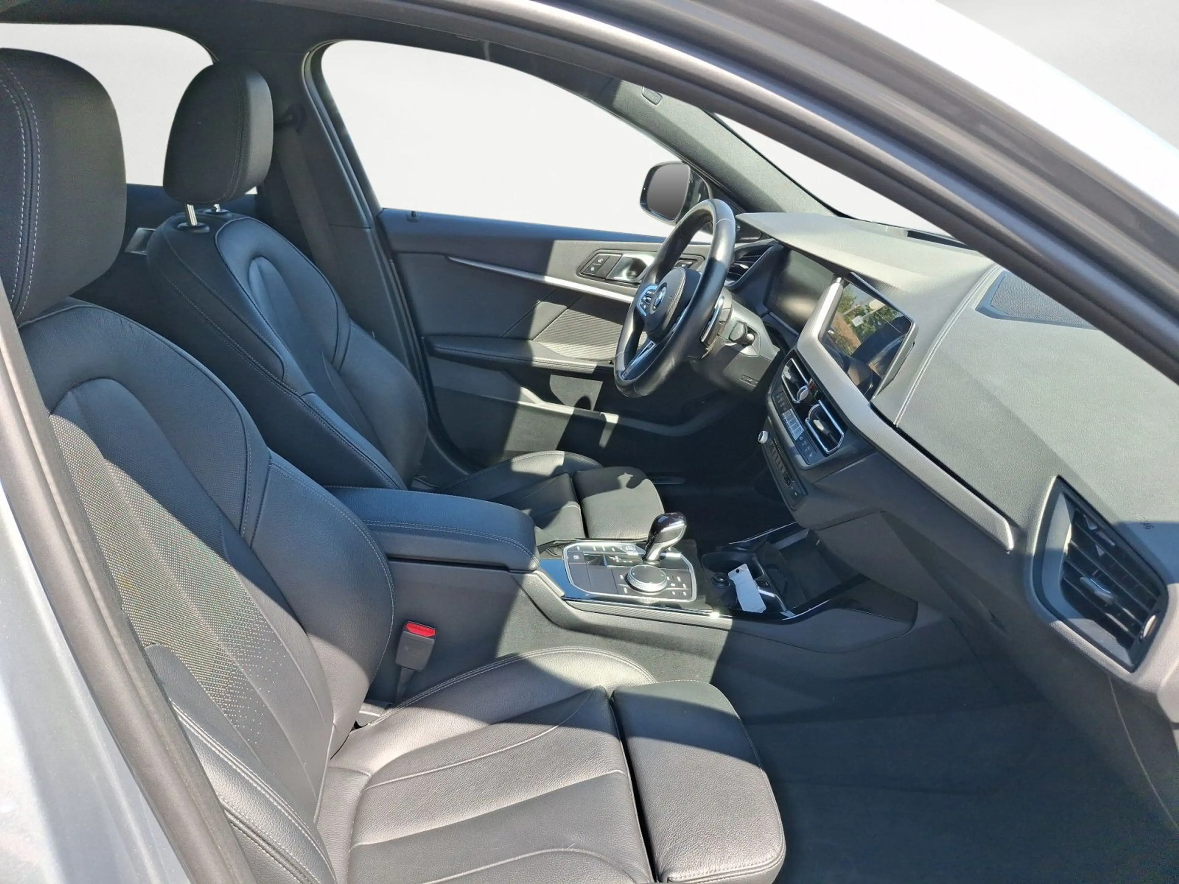BMW 135 i xDrive Sport Aut. EDC Klimaaut. Head-Up — photo 13