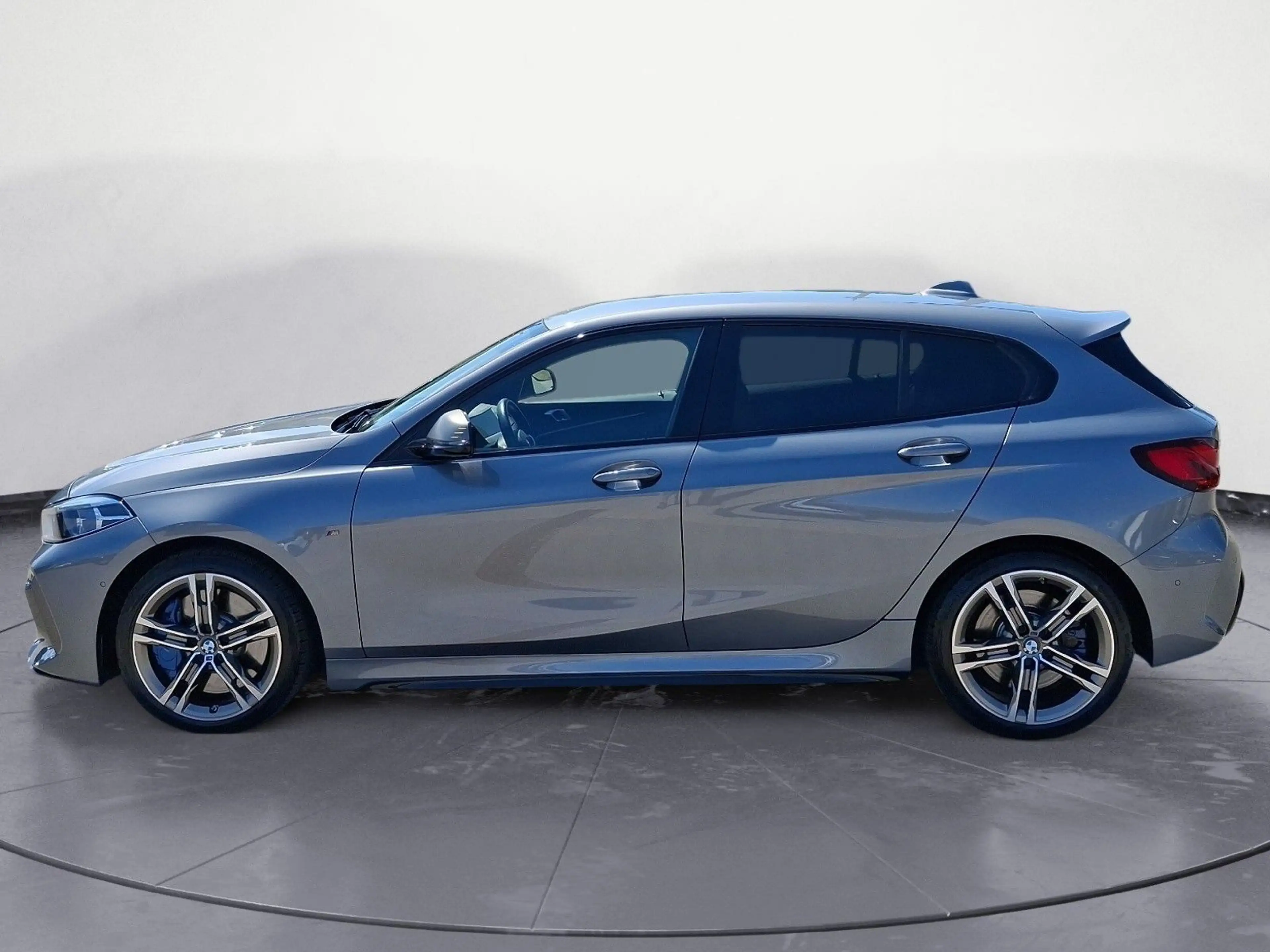BMW 135 i xDrive Sport Aut. EDC Klimaaut. Head-Up — photo 3