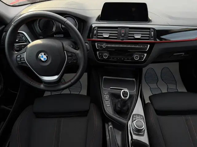 BMW 1 Series view 7