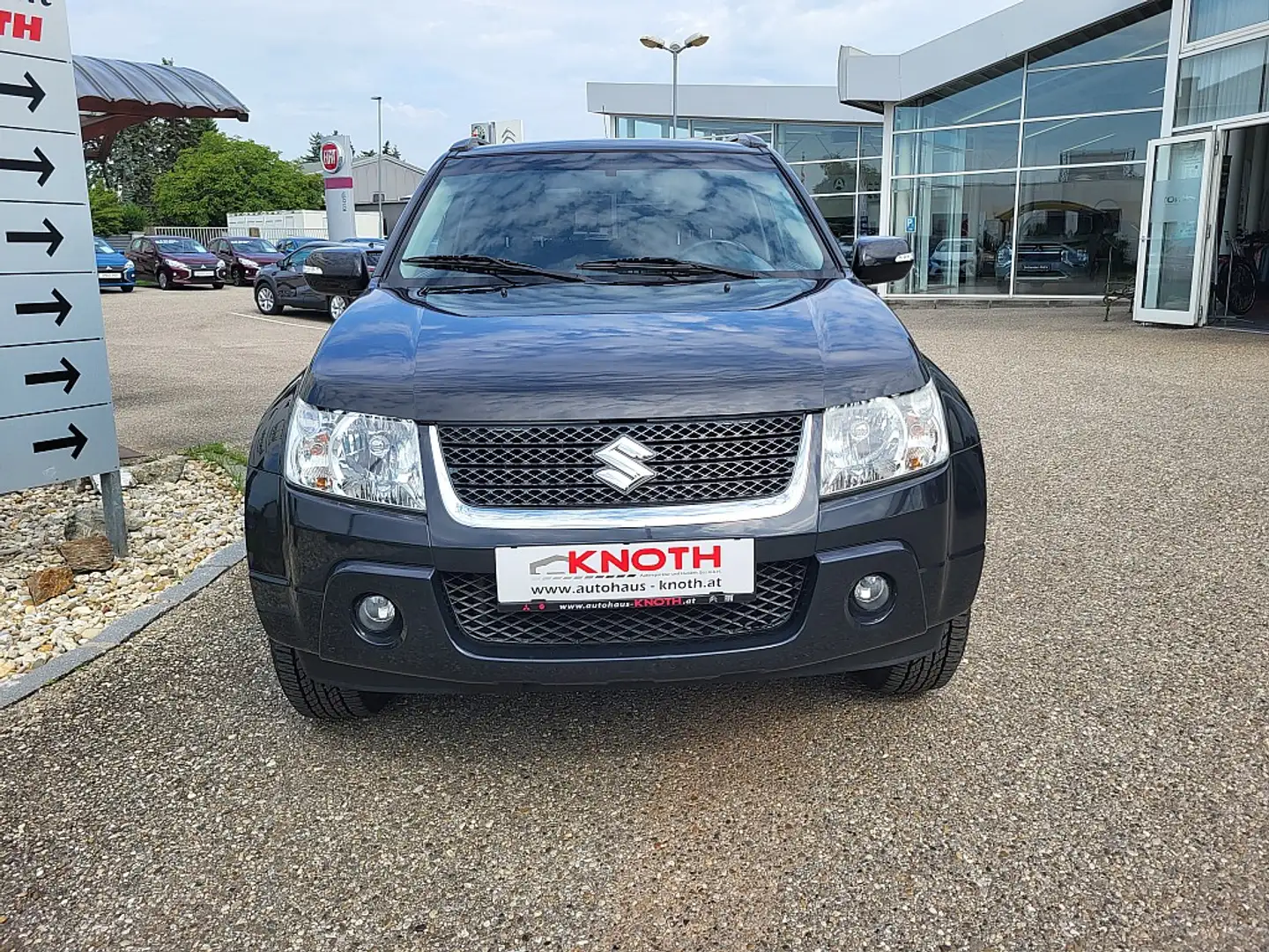 Suzuki Grand Vitara 1,6 special Noir - 2