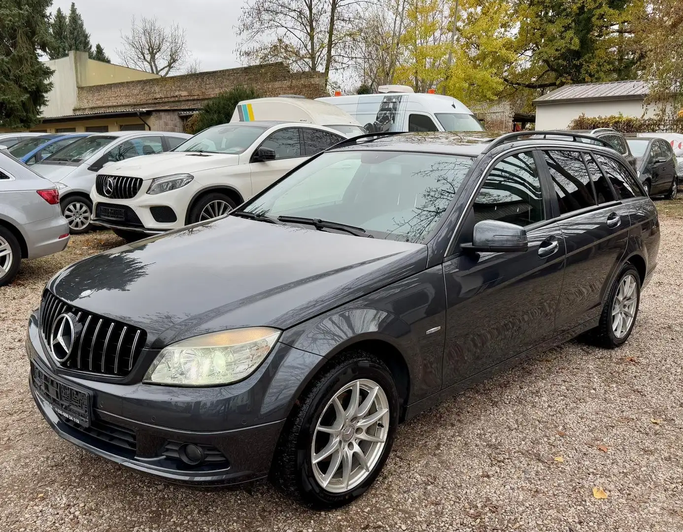 Mercedes-Benz C 180 T Kompressor Automatik Navi COMAND Alu Klima Xenon Gris - 1