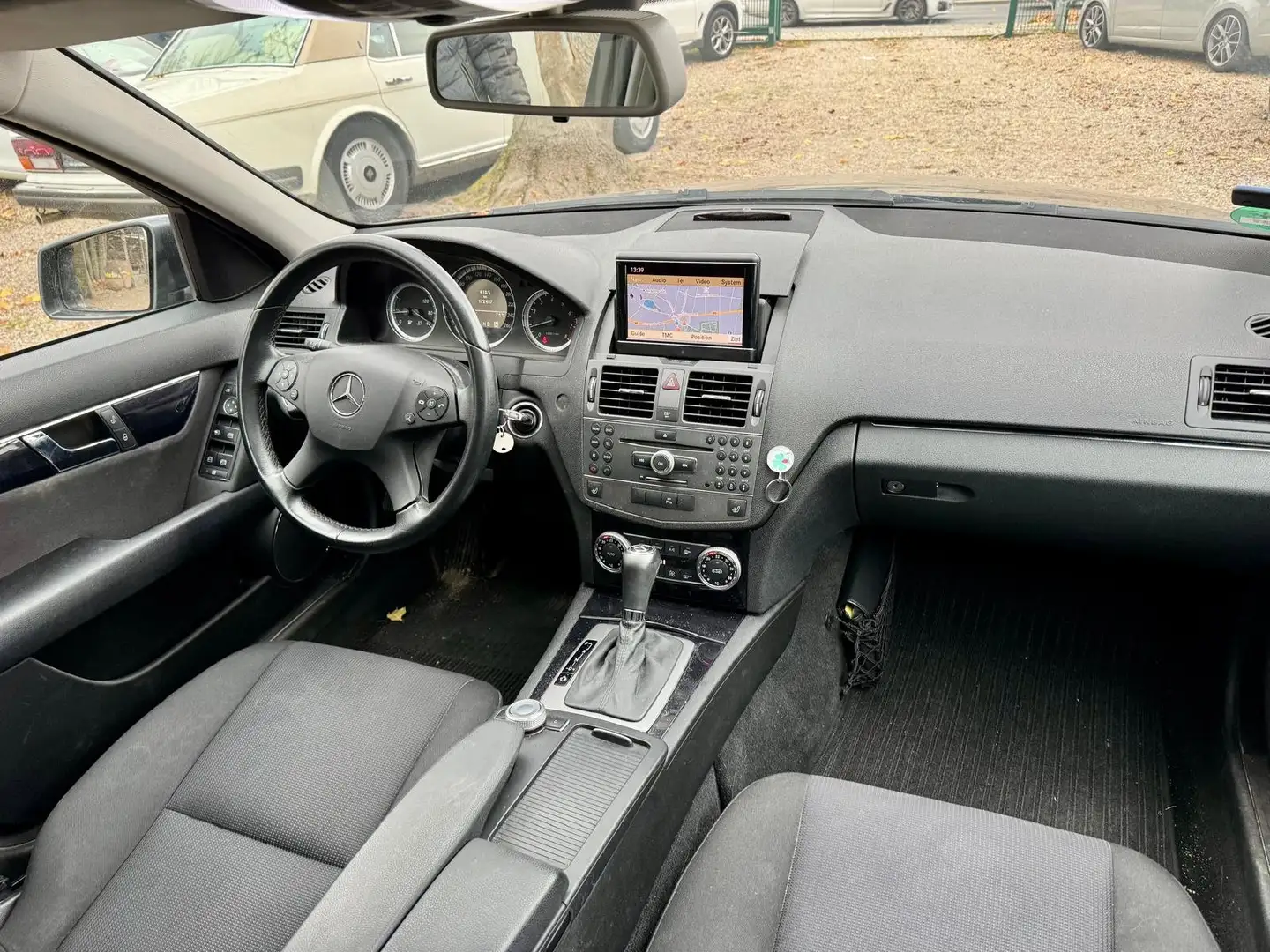 Mercedes-Benz C 180 T Kompressor Automatik Navi COMAND Alu Klima Xenon Gris - 2