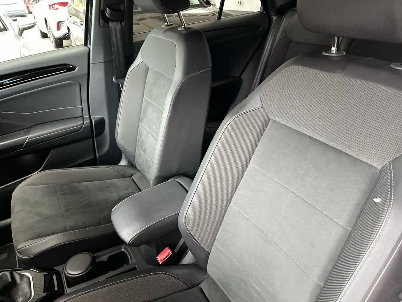 Volkswagen T-Roc 1.0 TSI R-Line Navi LEDplus ACC 13