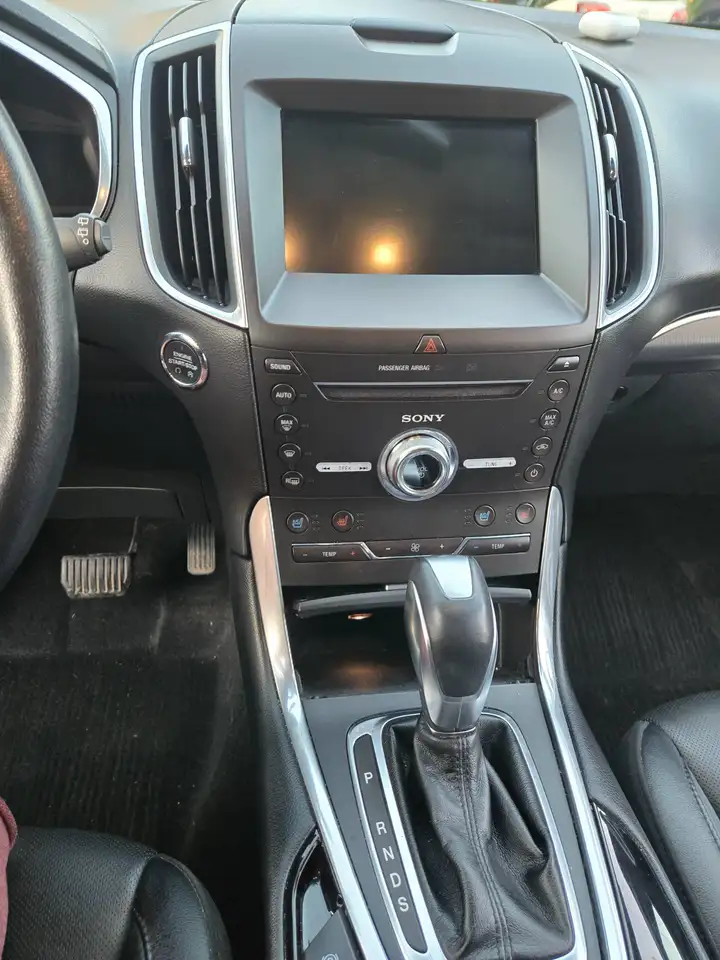 Ford Edge снимка Ford Edge