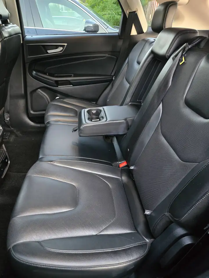 Ford Edge снимка Ford Edge