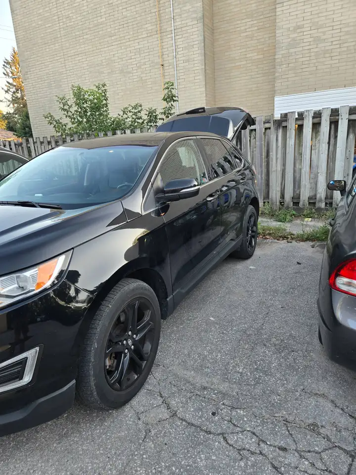 Ford Edge снимка Ford Edge