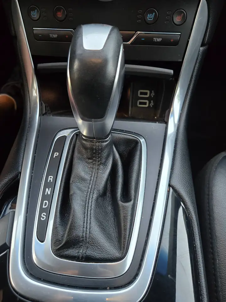 2017 Ford Edge