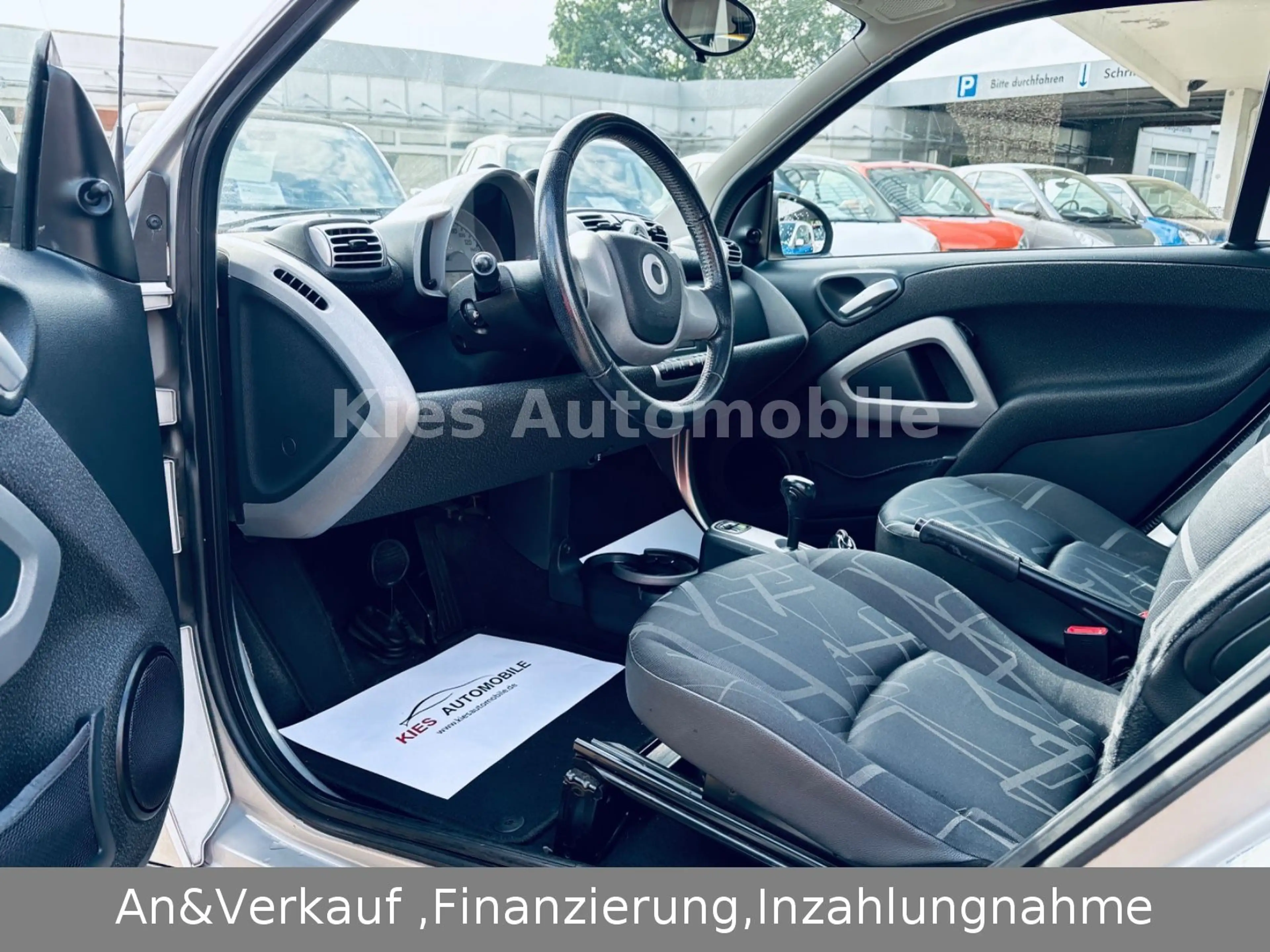 smart forTwo Passion AUTOM/SITZH/PANO/KUPPLUNG.NEU — photo 11