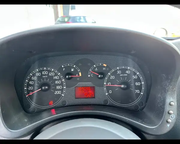 Fiat Panda view 11