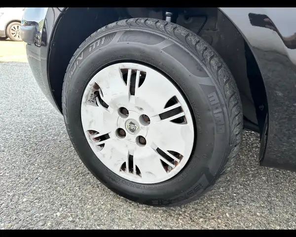 Fiat Panda view 5