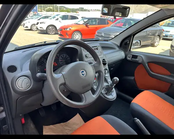 Fiat Panda view 8