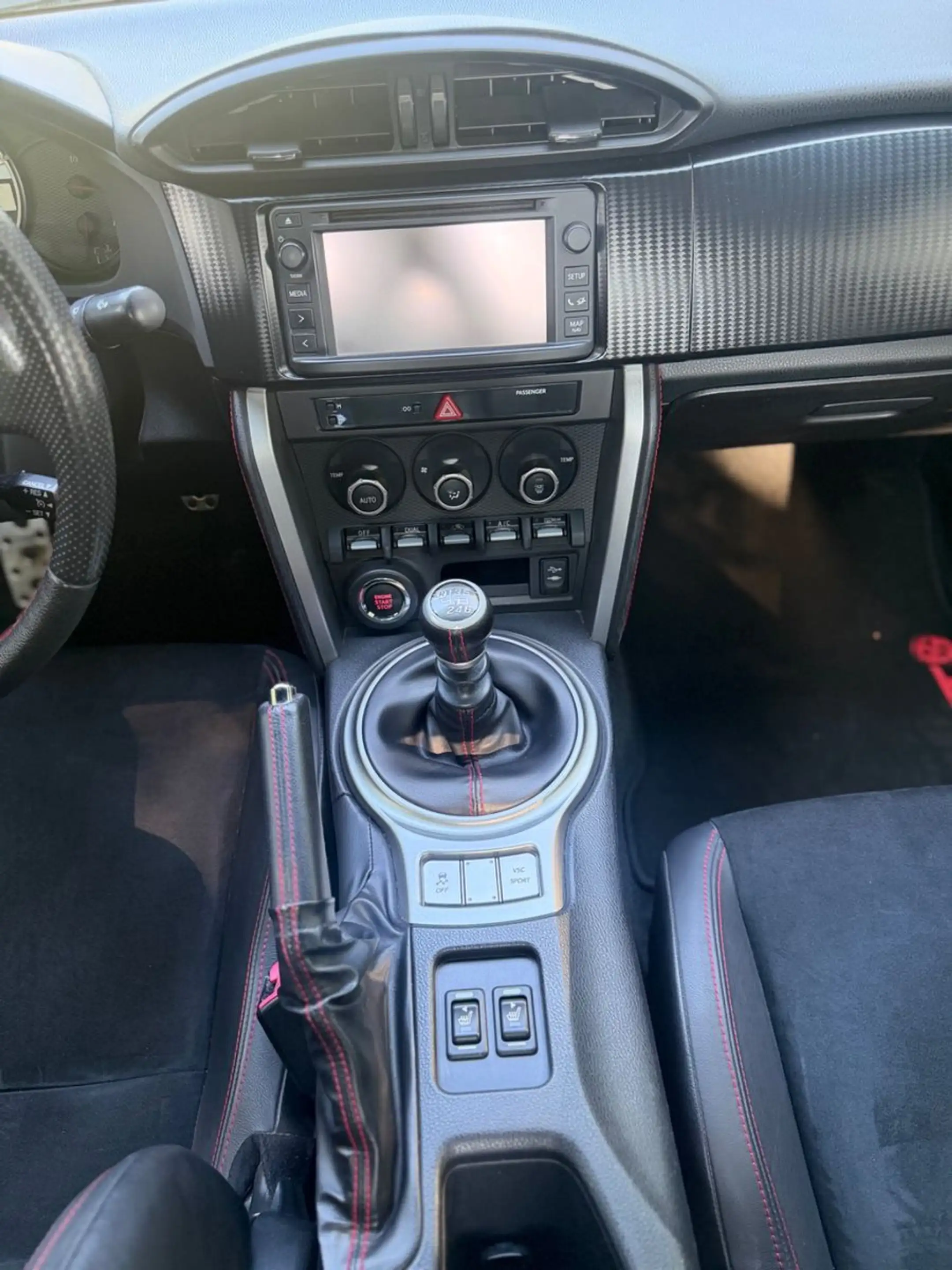 Toyota GT86 2,0-Liter-Vierzylinder-Boxermotor — photo 12