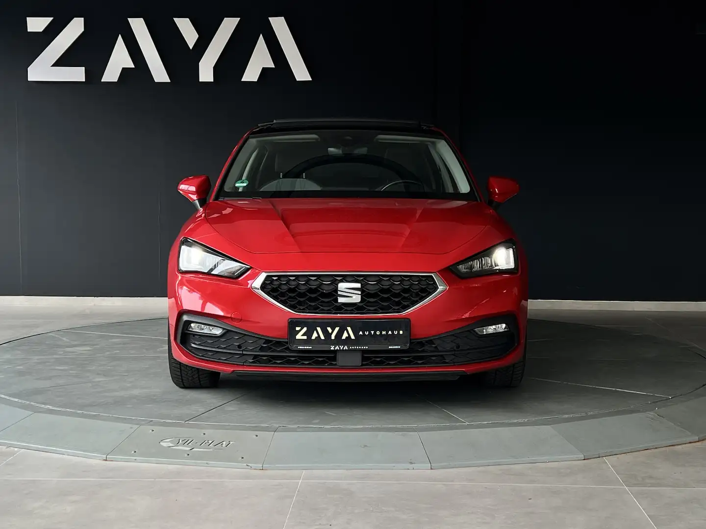 SEAT Leon 2.0 TDI Style*PANO*AHK*NAVI*LED* Rot - 2