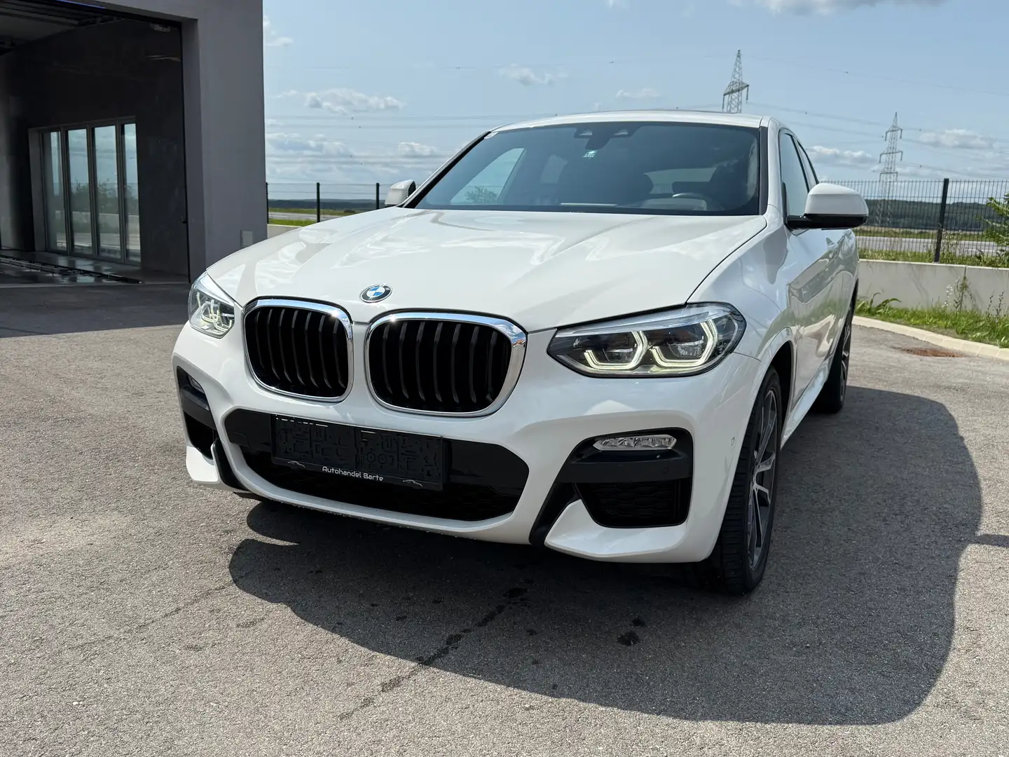 BMW X4 xDrive 30d M Sport*Panorama*LED* Weiß - 2