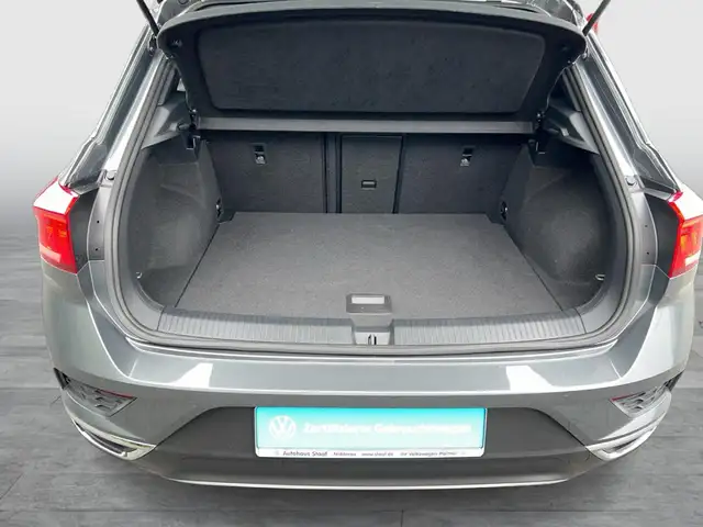 Volkswagen T-Roc view 13