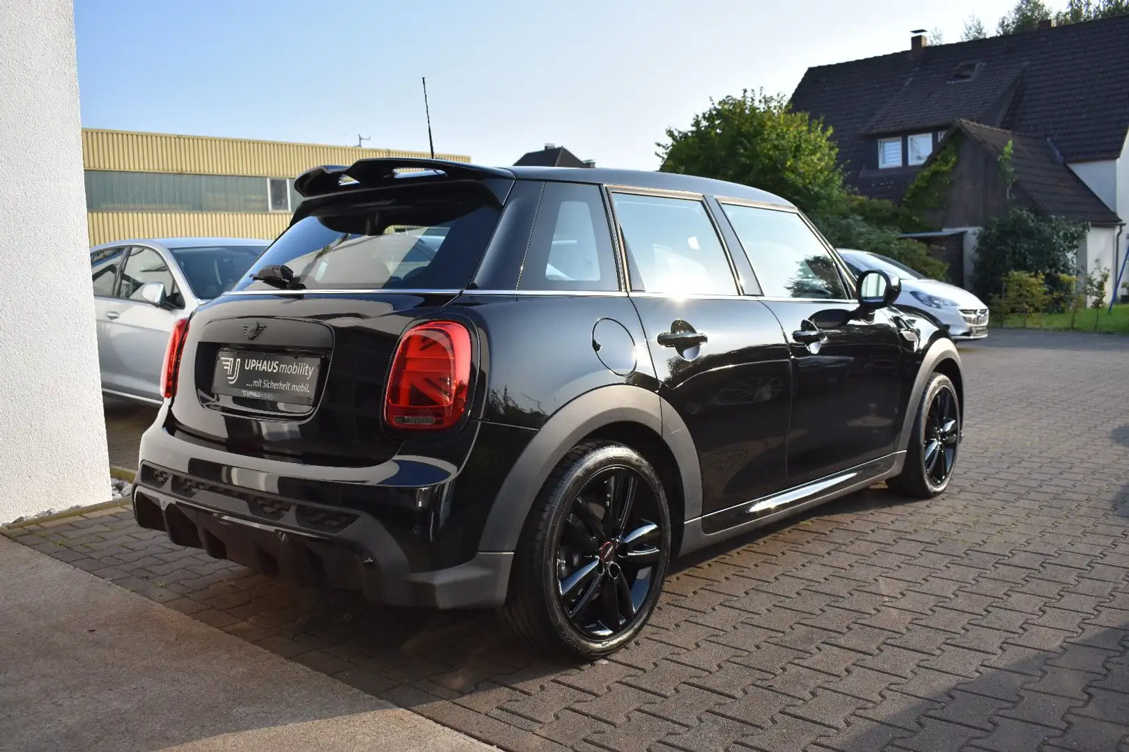 MINI One Mini 1,5 Steptronic One JohnCooperWorks Trim JWC Schwarz - 2