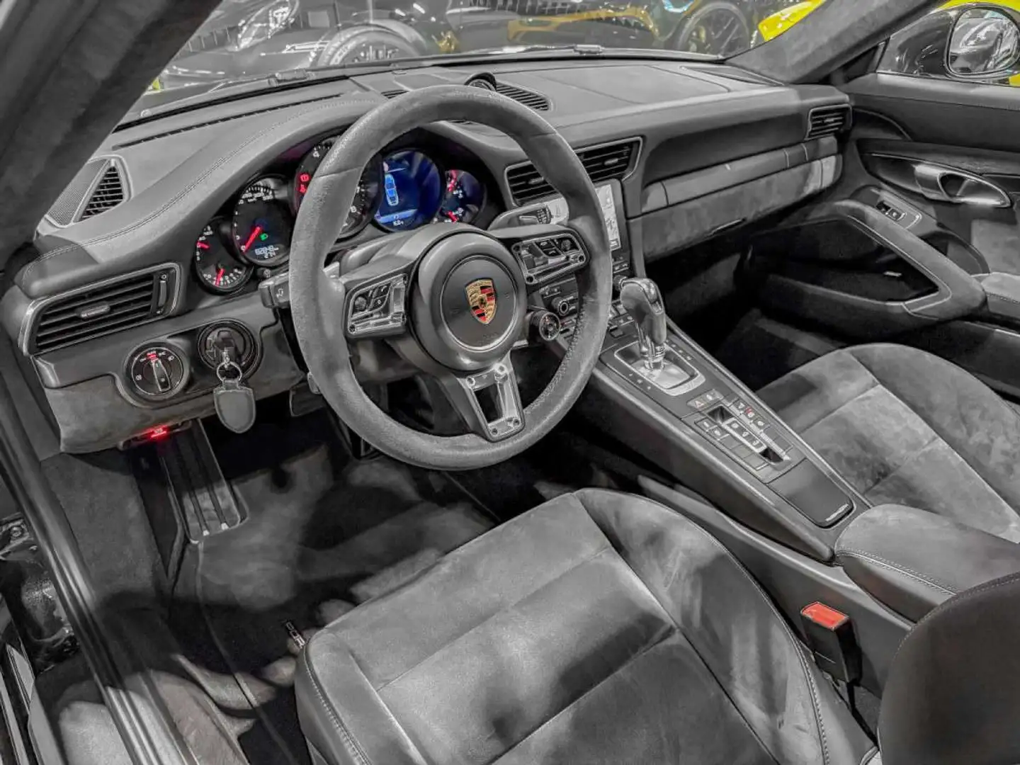 Porsche 991 911 Carrera 4 GTS / FULL BLACK / RACE TEX ALCANTAR Noir - 2