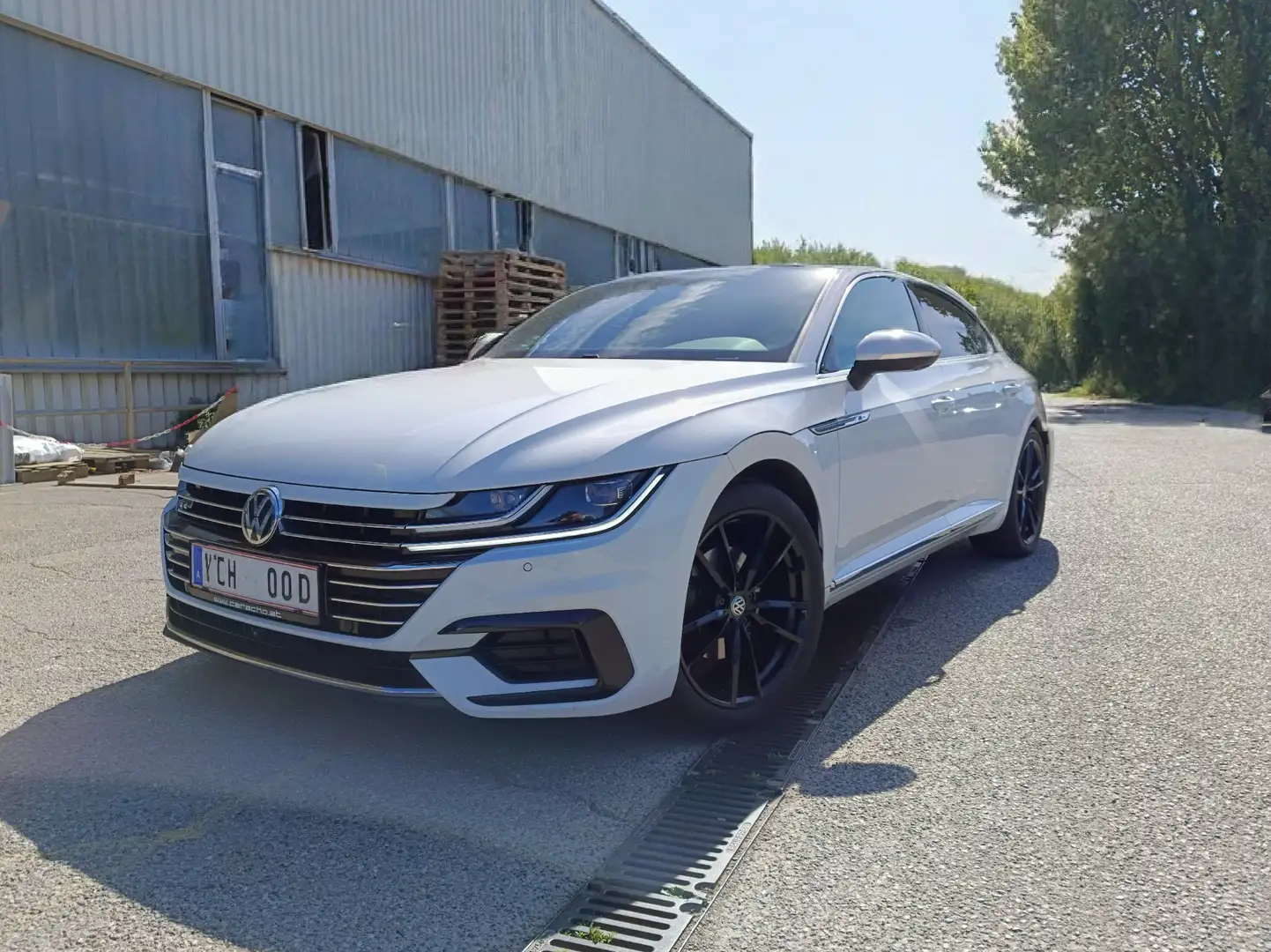 Volkswagen Arteon 2,0 TSI R-Line DSG - 1