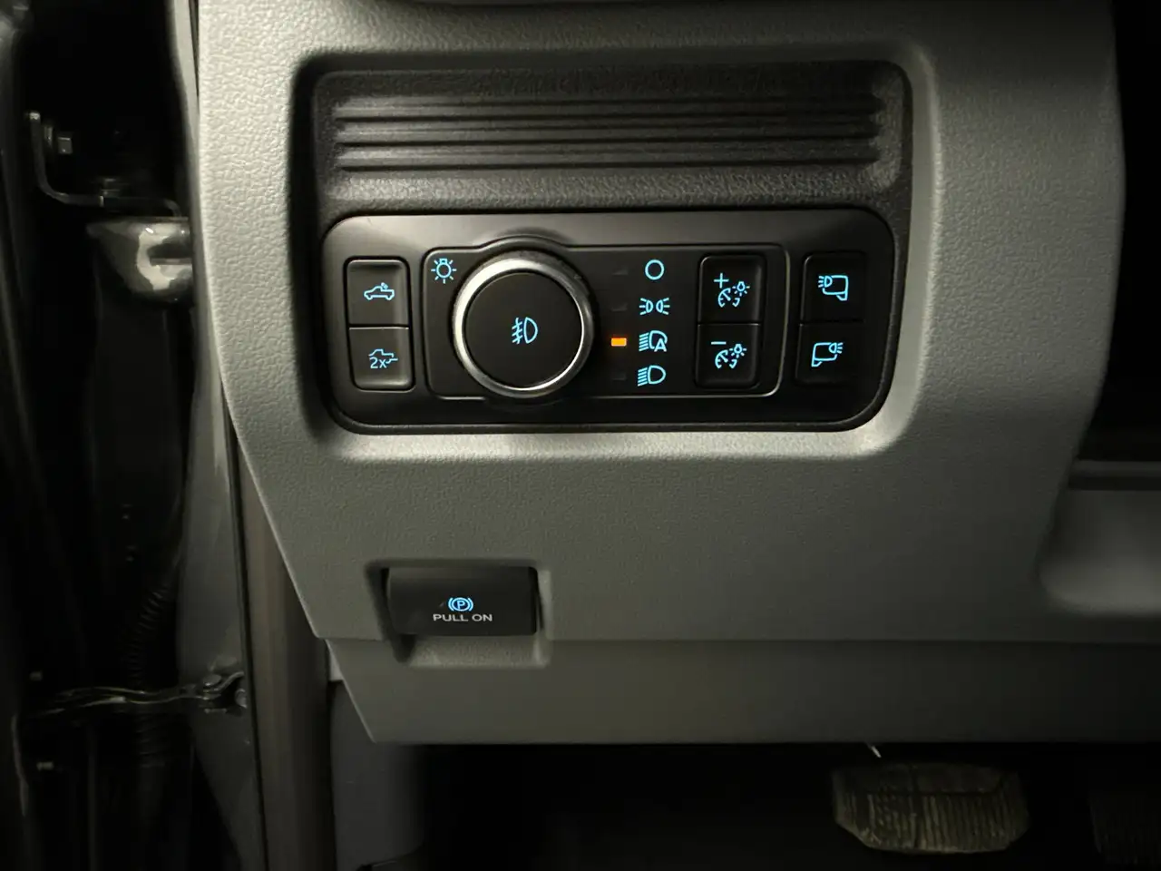Ford F 350 снимка Ford F 350