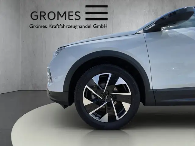 Opel Grandland view 11