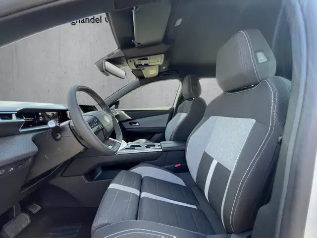 Opel Grandland view 9