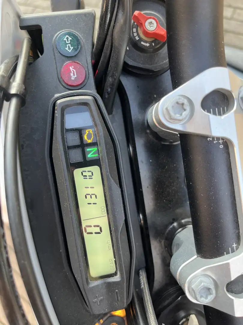 Husqvarna 701 Supermoto supermotard - 2