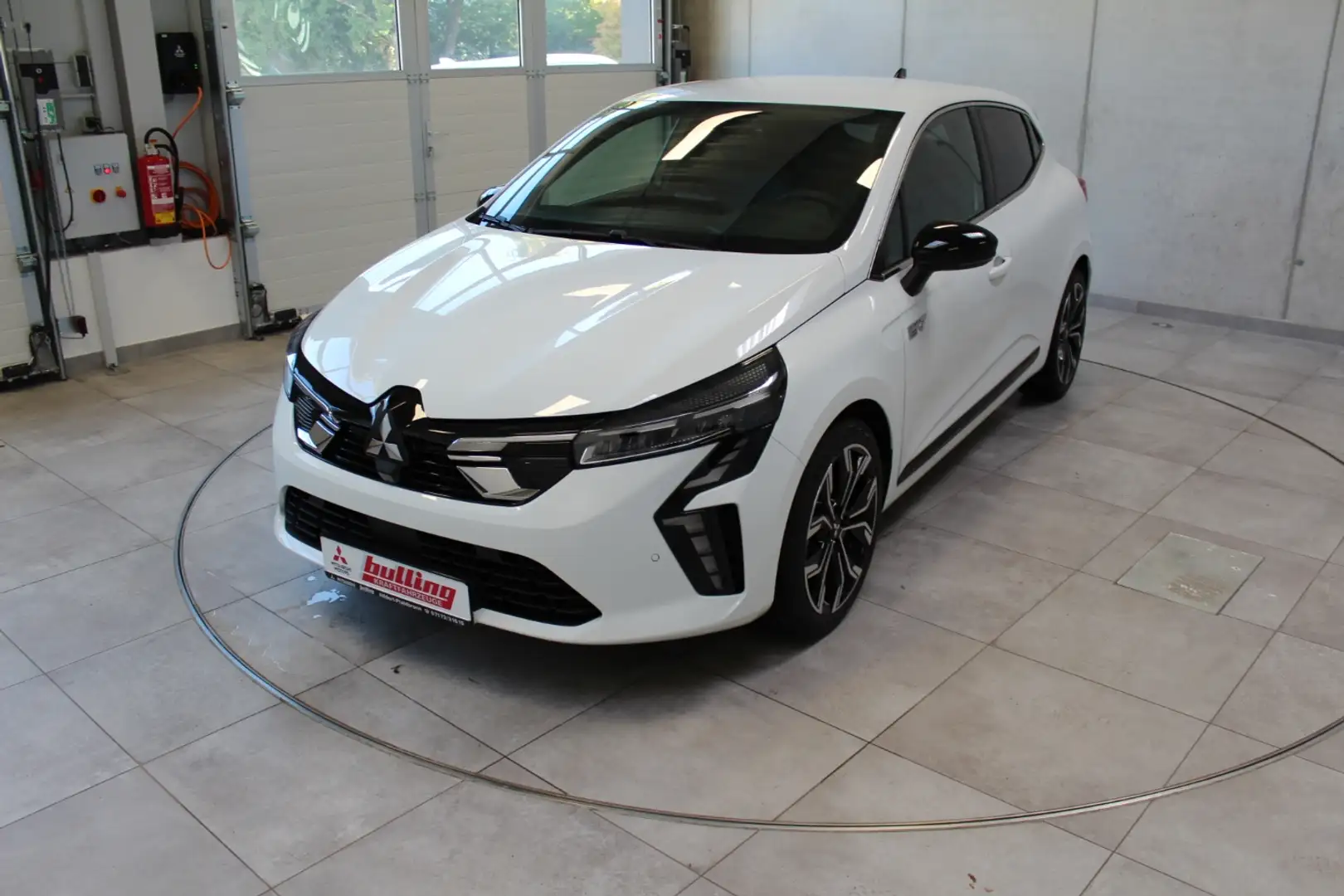 Mitsubishi Colt EDITION 1.6 Hybrid Automatik Blanc - 1