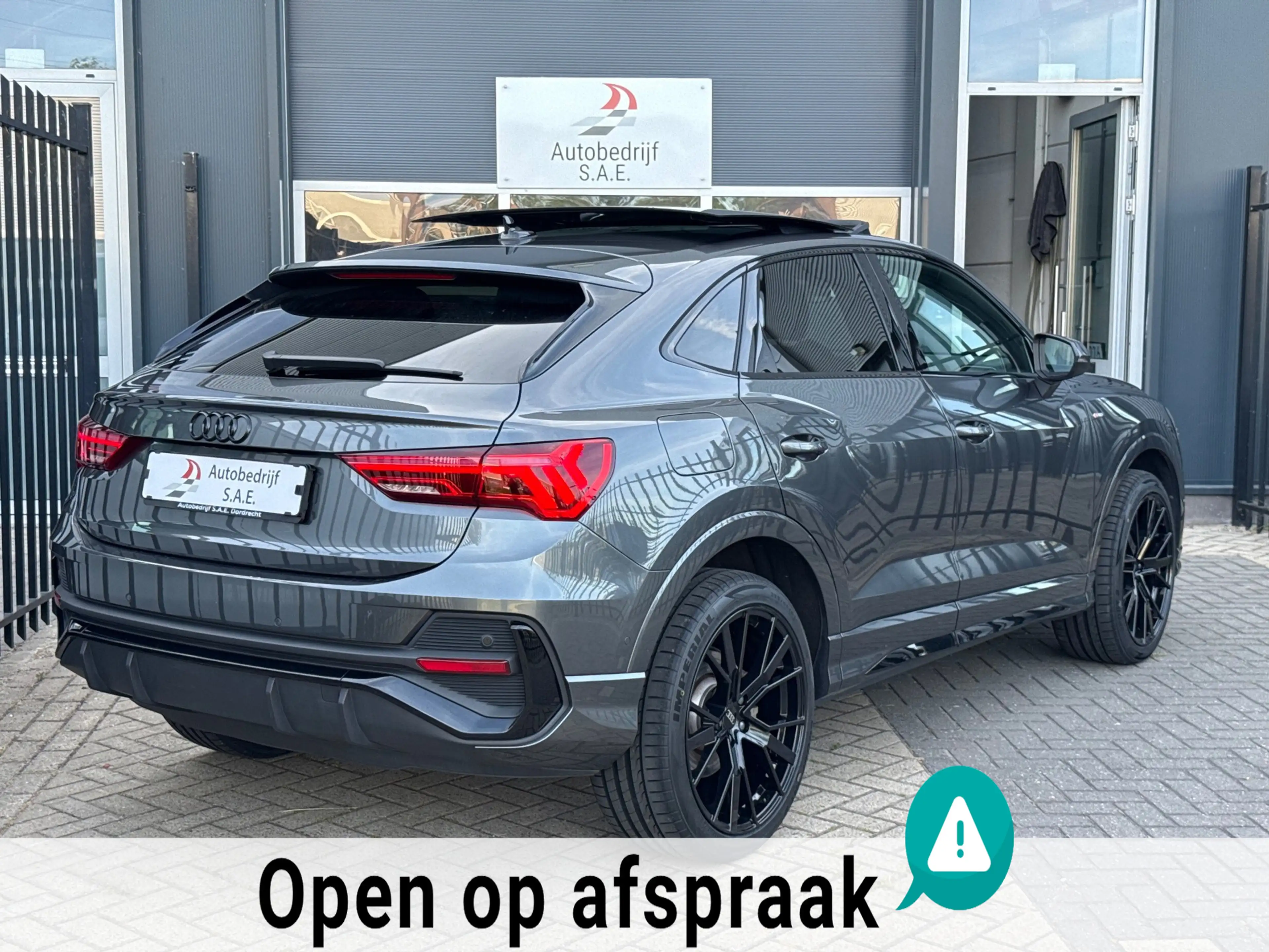 Audi Q3 Sportback 45 TFSI e 3x S-Line PANO LEDER MATRIX CA — photo 5
