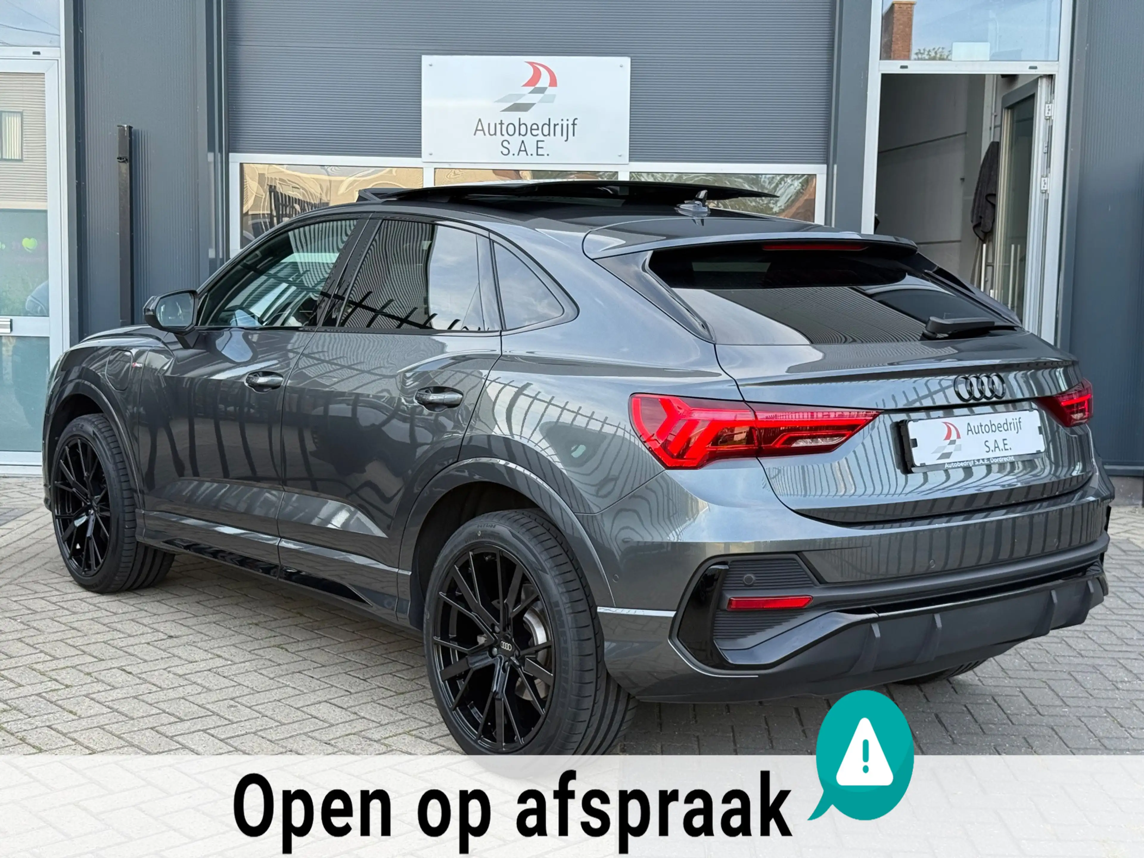 Audi Q3 Sportback 45 TFSI e 3x S-Line PANO LEDER MATRIX CA — photo 4