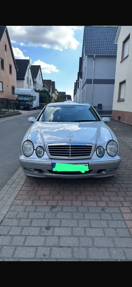 Mercedes-Benz CLK 200