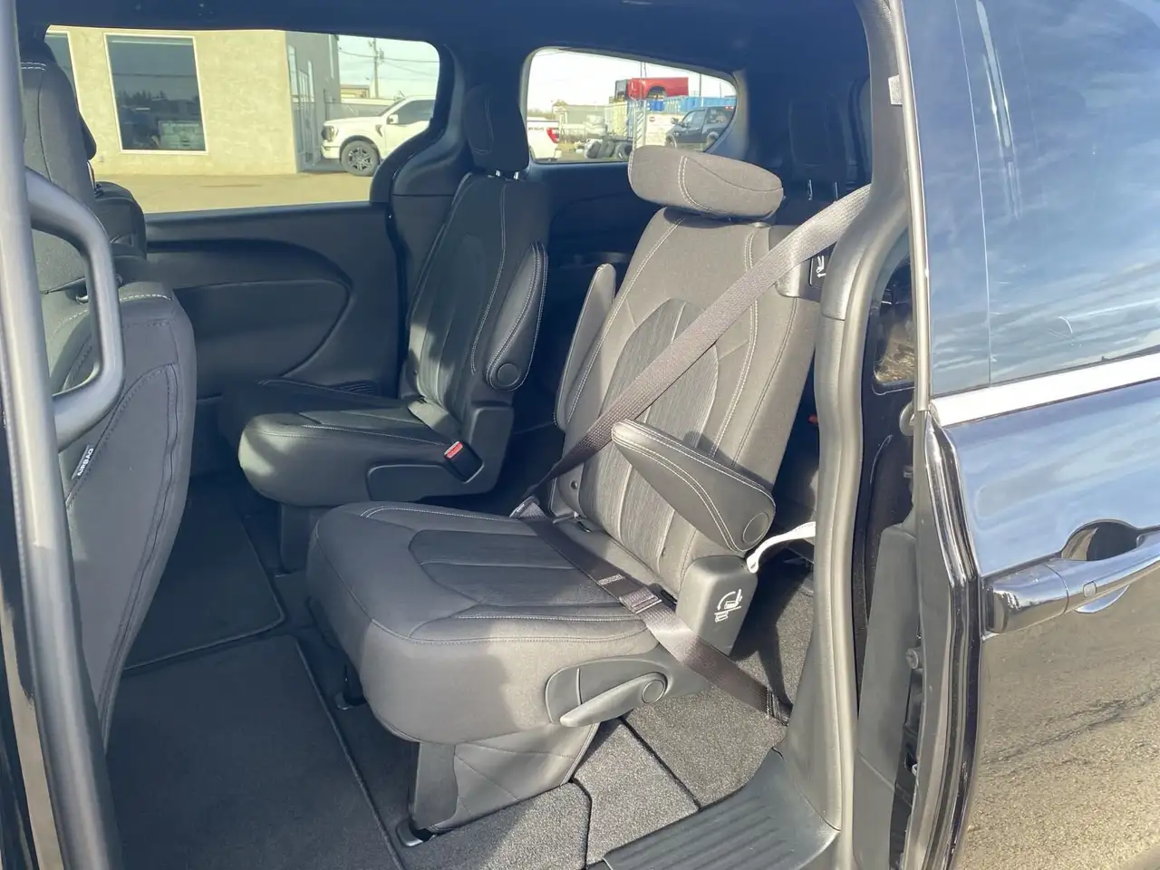 Chrysler Pacifica снимка Chrysler Pacifica