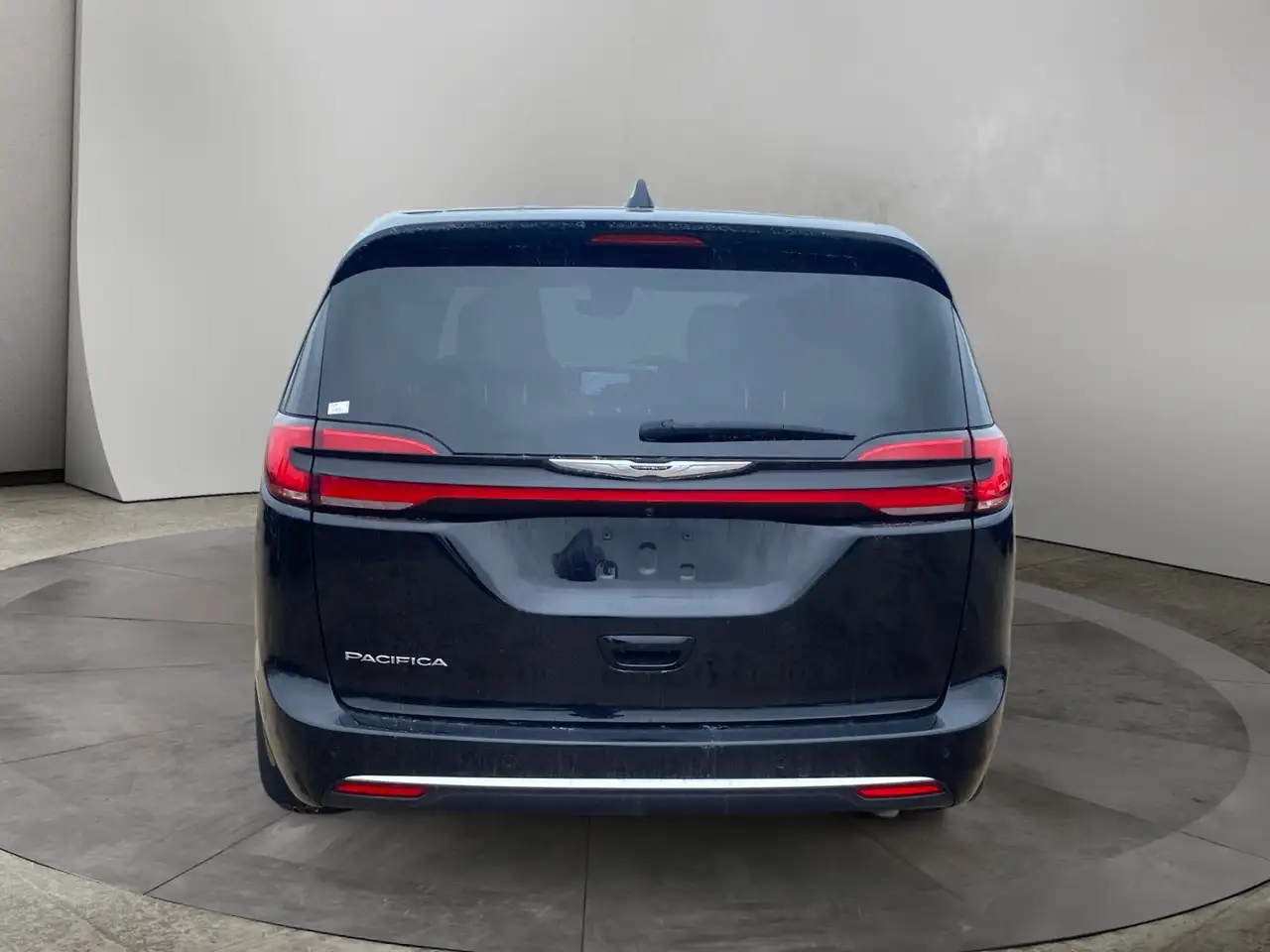Chrysler Pacifica снимка Chrysler Pacifica