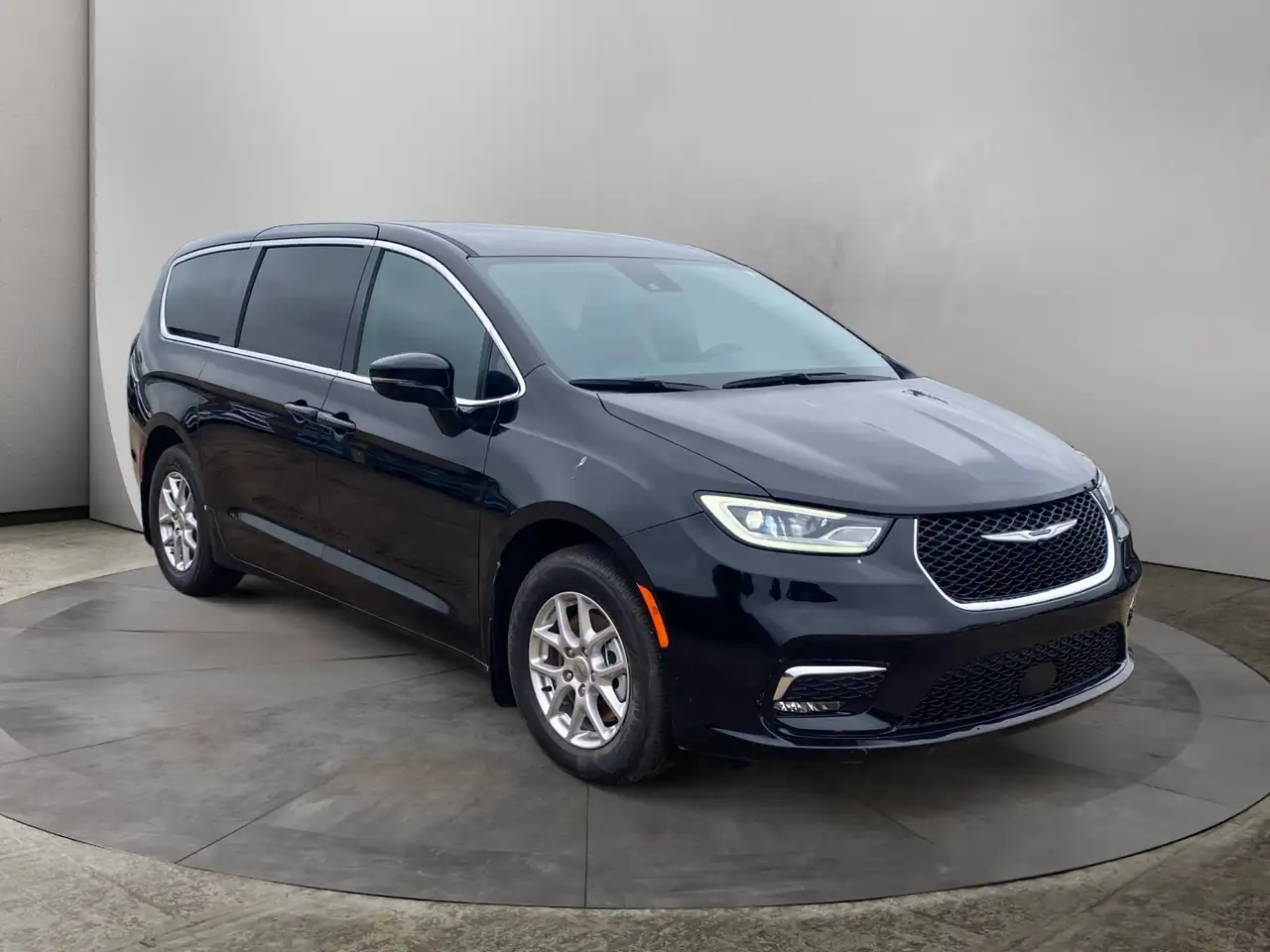 Chrysler Pacifica снимка Chrysler Pacifica