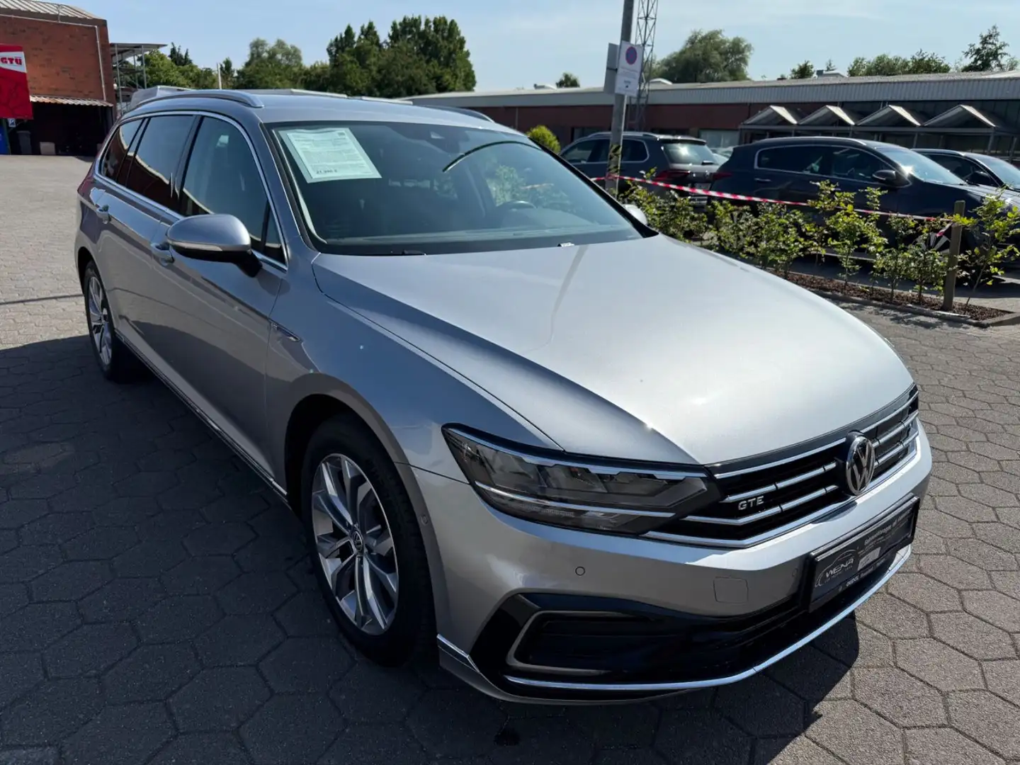 Volkswagen Passat Garantie TOP Silber - 1