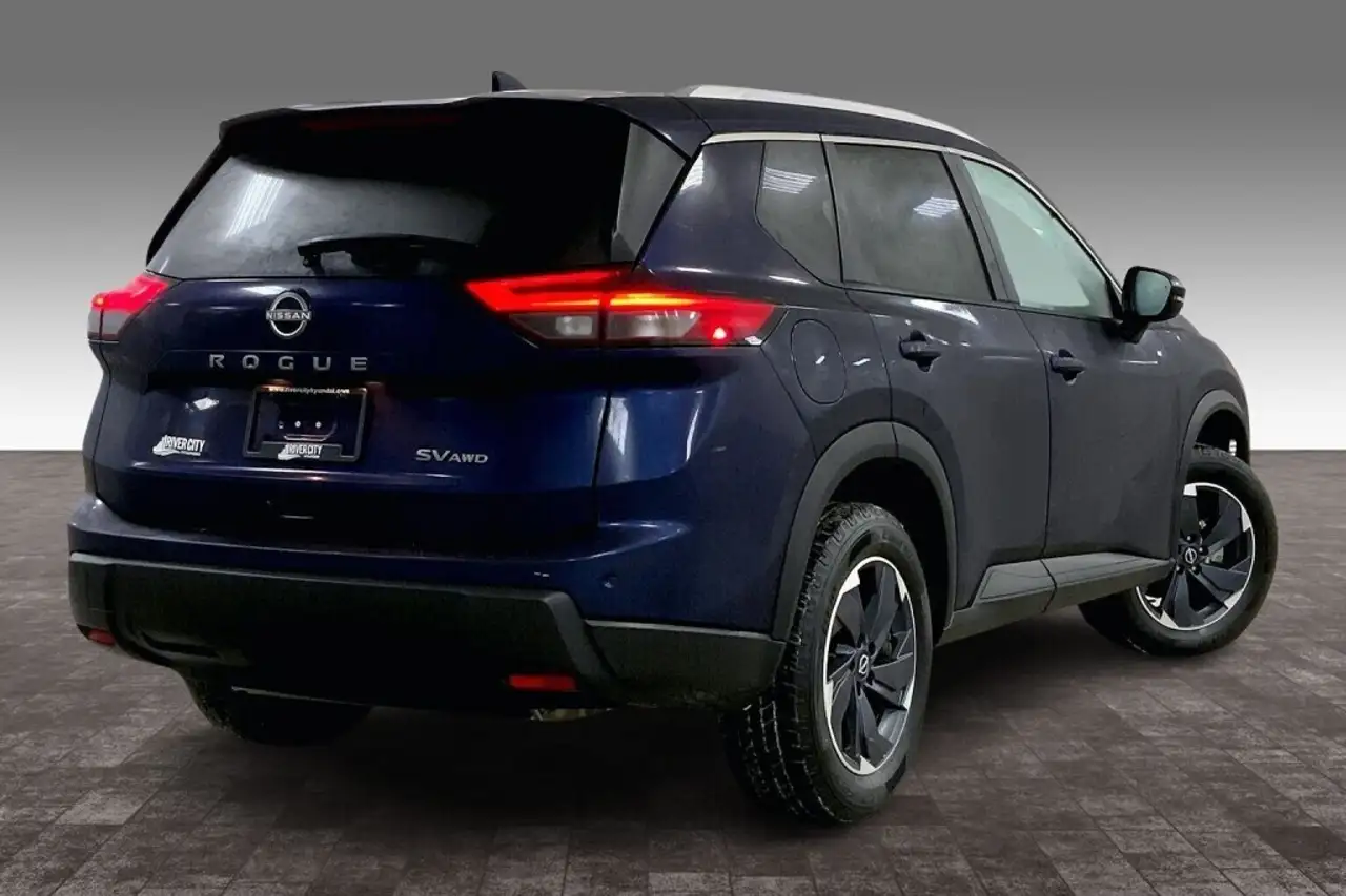 Nissan Rogue снимка Nissan Rogue