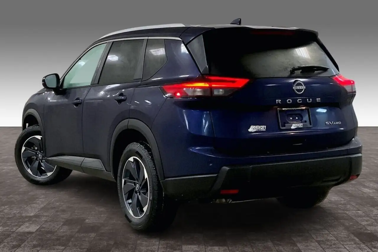 Nissan Rogue снимка Nissan Rogue
