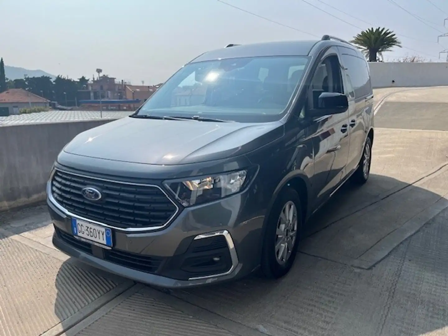 Ford Tourneo Connect Tourneo Connect 1.5 EcoBoost 114 CV Powershift Tit Grigio - 2